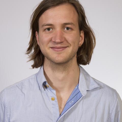 Profile picture for user ayeta